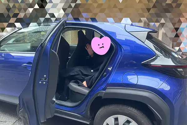「サロンメイクで迎えにこられて強制連行」の写真