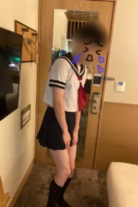 無理やり着せられる制服‥今日も遊ばれるゆうちゃん〜乱れ緊縛〜3