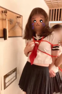 無理やり着せられる制服‥今日も遊ばれるゆうちゃん〜乱れ緊縛〜5