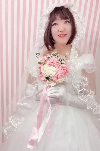 奴隷オークション　泰子ちゃん１